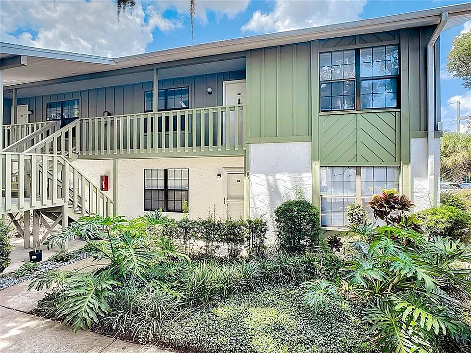 840 Center Ave #520