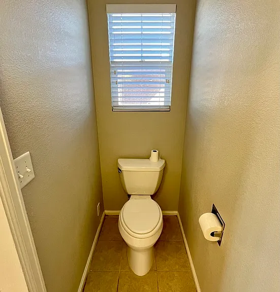 23687 E Bellewood Dr — Photo 27