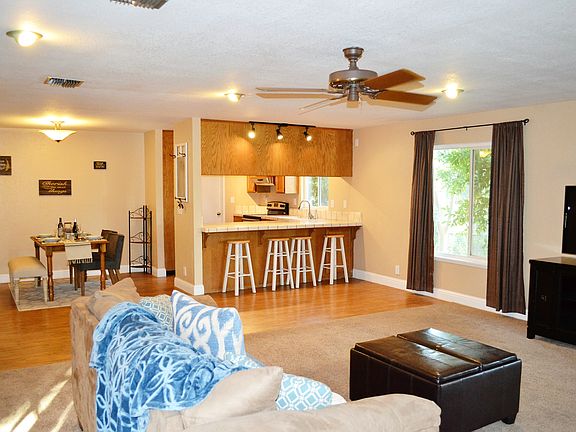 5th image of 700 Machado Ln