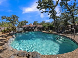 5511 Marshfield Ct, Arlington, TX 76016