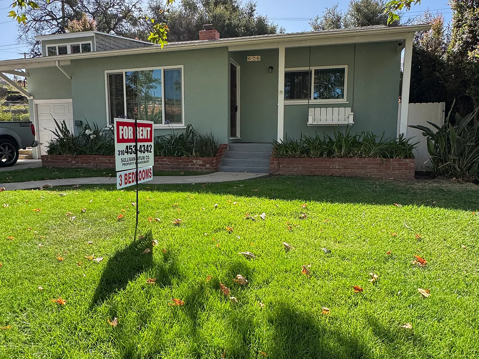 3 bed, $5,995 — Photo 2