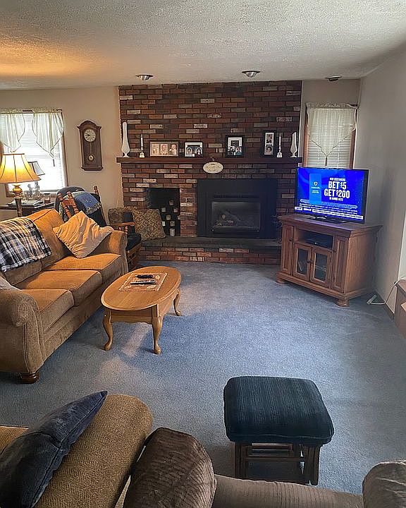 1st image of 210 Taber Pl