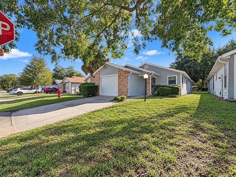 1st image of 2127 NE 40TH AVENUE