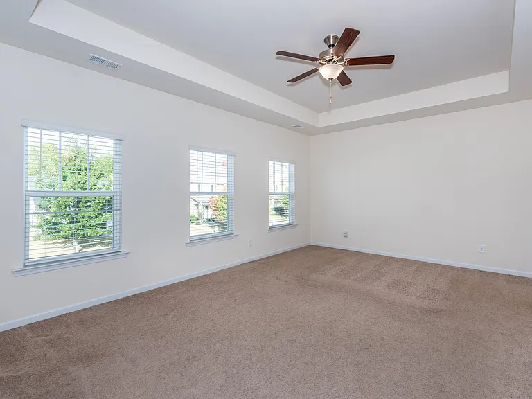 172 Renford Rd — Photo 5