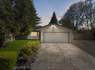 519 Glenn Way, Central Pt, OR