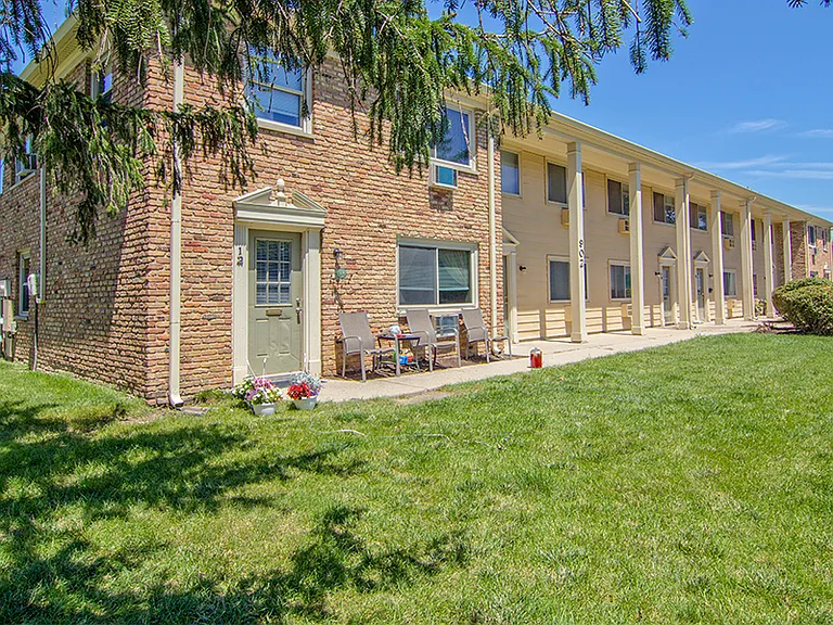 The Summit at Ridgewood Apartment and Townhomes — Photo 29
