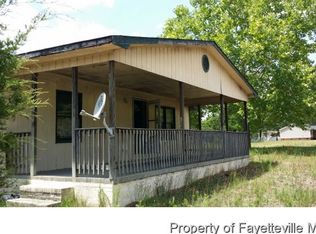 509 Gainey Rd, Raeford, NC 28376