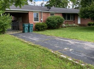107 Winwood Dr, Lebanon, TN 37087