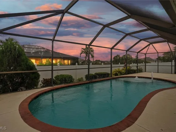 2703 NE Juanita Pl, Cape Coral, FL 33909