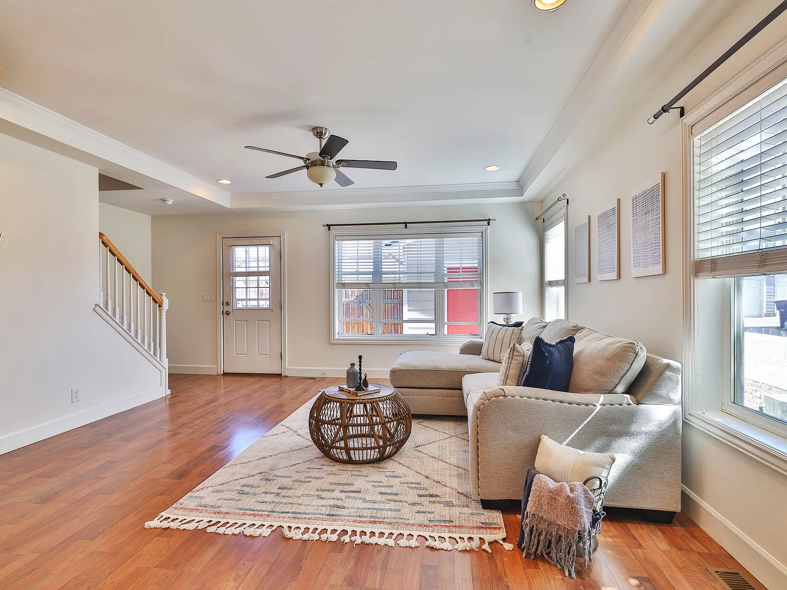 2 bed, 2.5 bath, 1848 sqft, $2,600 — Photo 3