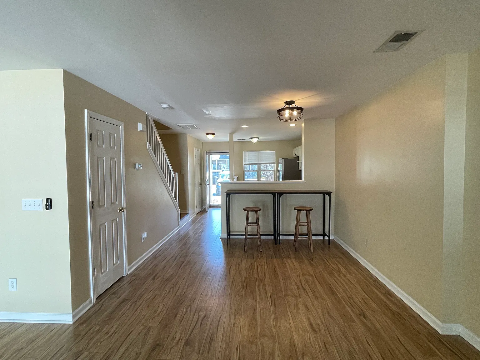 3565 Crepe Myrtle Ct — Photo 4