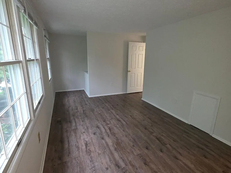 1758 Springfield Ln — Photo 25