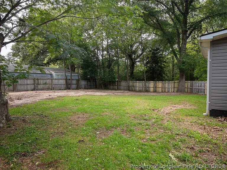 216 Circle Ct — Photo 24
