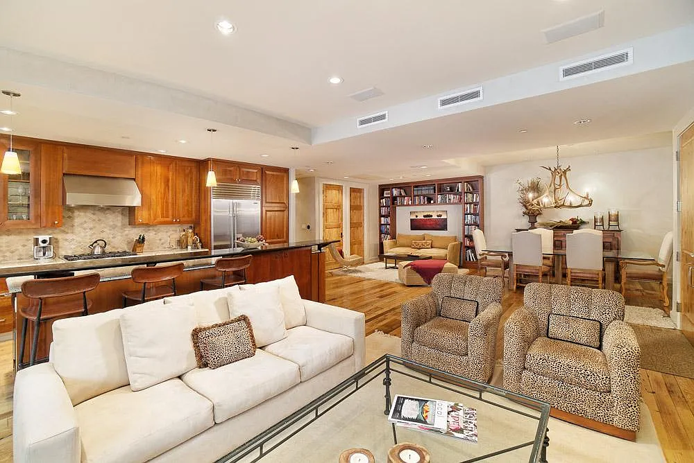 2 bed, 1903 sqft, $35,000 — Photo 3