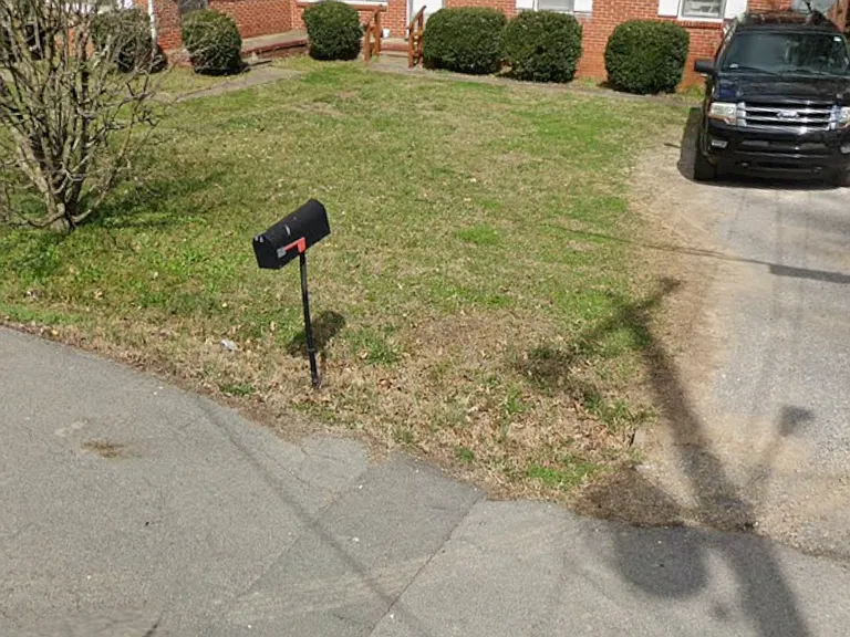 125 Whiteside St — Photo 13