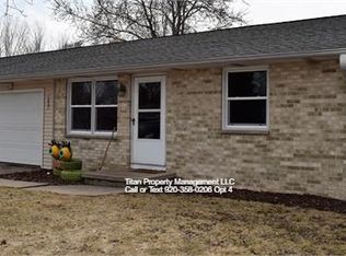 1667 W Paulson Rd, Ashwaubenon, WI 54313