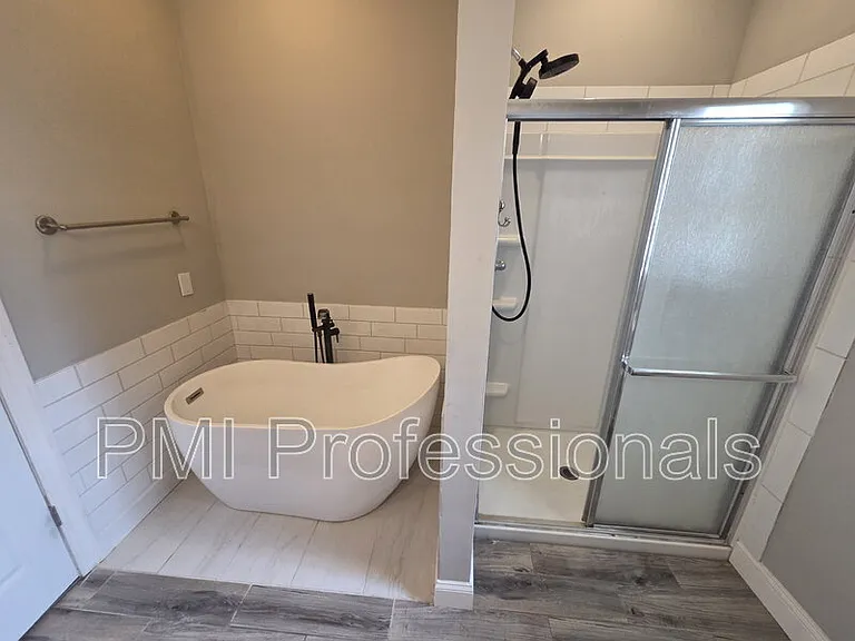 3606 Geneva Dr — Photo 11