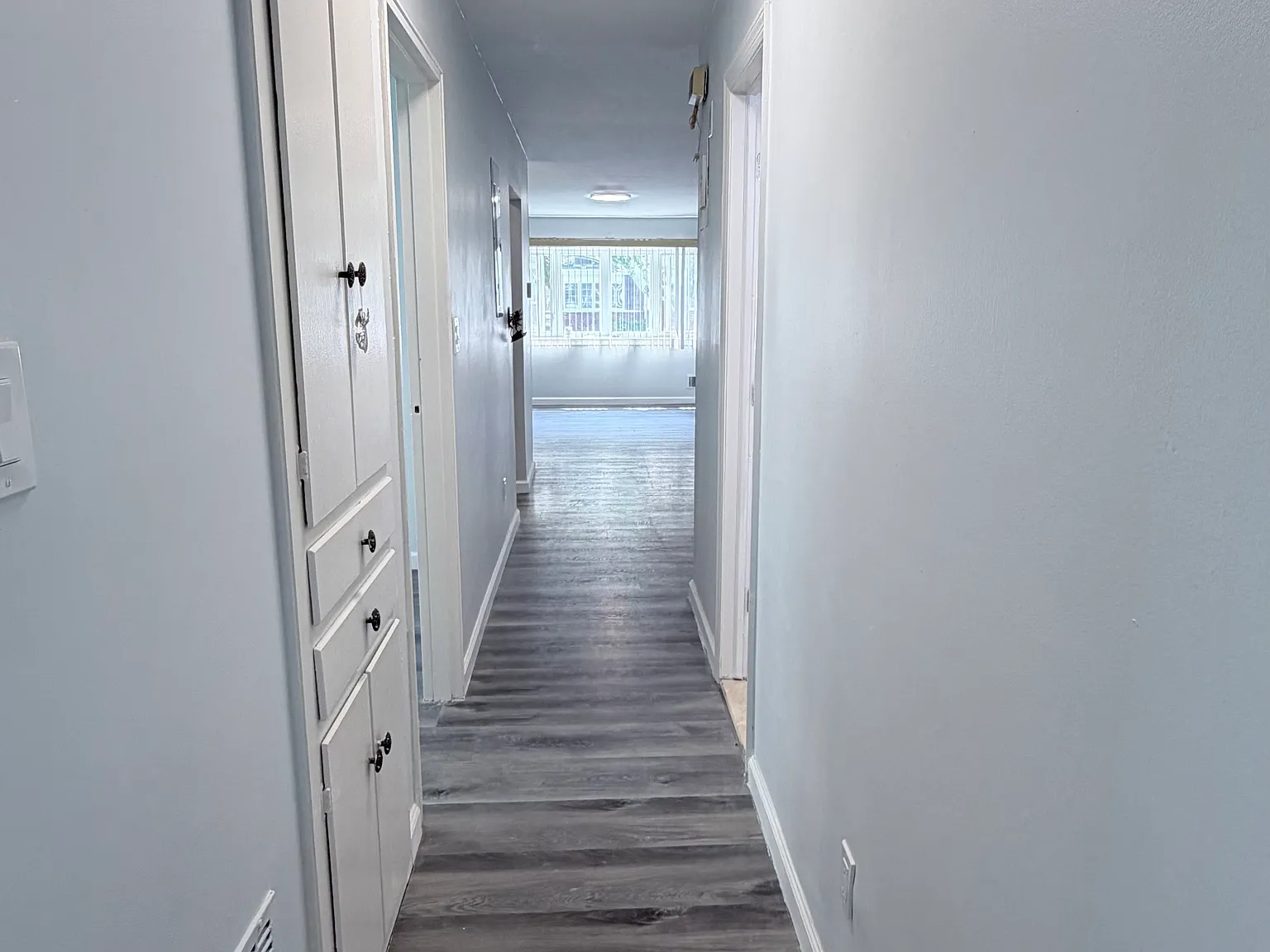 3 bed, 1100 sqft, $3,700 — Photo 4