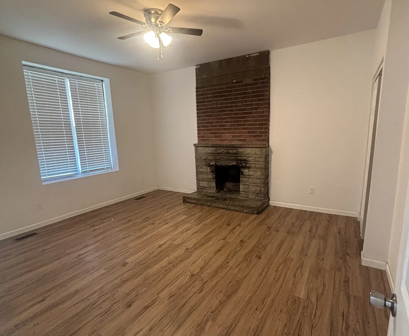 3 bed, 1100 sqft, $1,650 — Photo 3