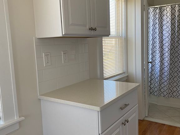 3rd image of 54 Newark Ave #2FB