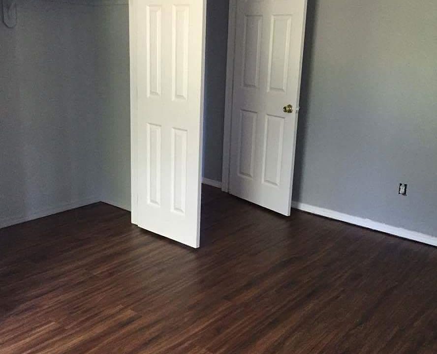 1st image of 12689 Pioneer Ln