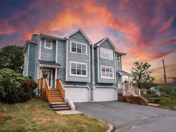 3rd image of 560 Parkland Dr
