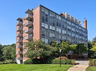 80 Park St APT 24, Brookline, MA 02446