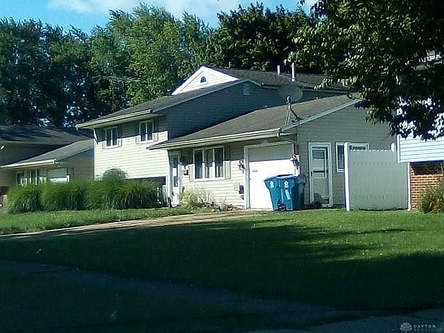 2nd image of 2811 N Bayview Ln