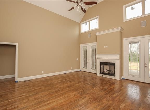 5th image of 3218 Folcroft Dr Lot 178