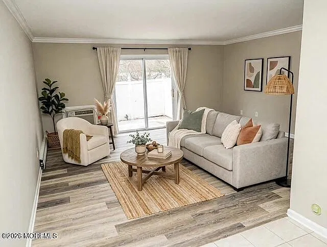 2 bed, 1.5 bath, 1088 sqft, $2,700 — Photo 3