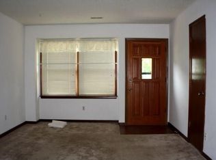 329 Pleasant St, Lawrence, KS 66044