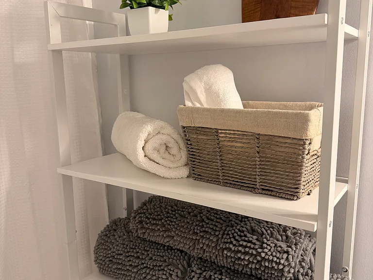 75 Royal Oak Ct #201 — Photo 47