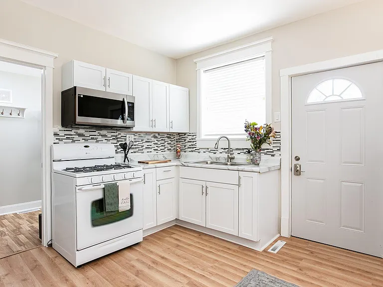 1122 Emerson Ave — Photo 13