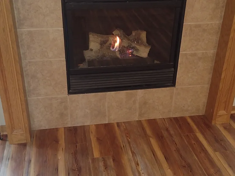807 Cedar View Ln — Photo 3
