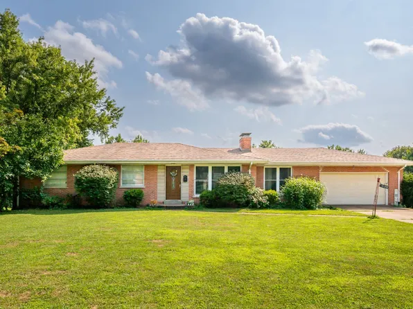 10108 Stonell Dr, Saint Louis, MO 63123