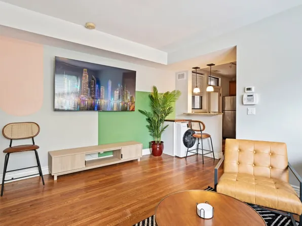 3437 N Lakewood Ave #Id1026693p, Chicago, IL 60657