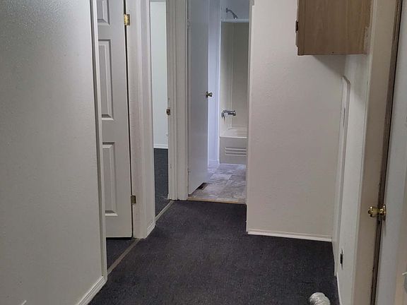 4th image of 1308 El Camino Real St