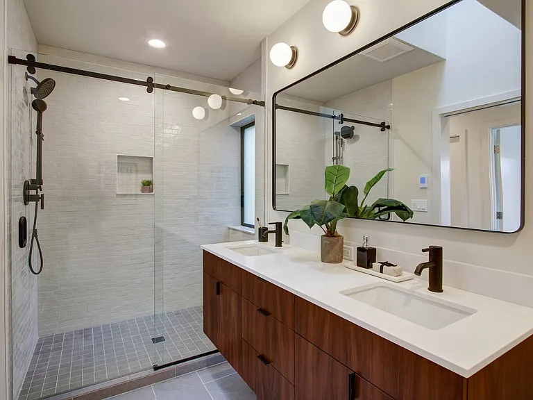 3816B 36th Ave W — Photo 5