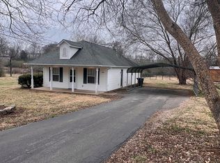 509 Sharondale Dr, Columbia, TN 38401