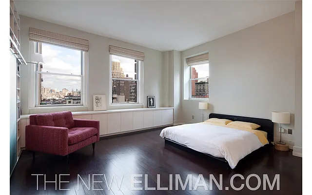 Sold by Douglas Elliman | media 21