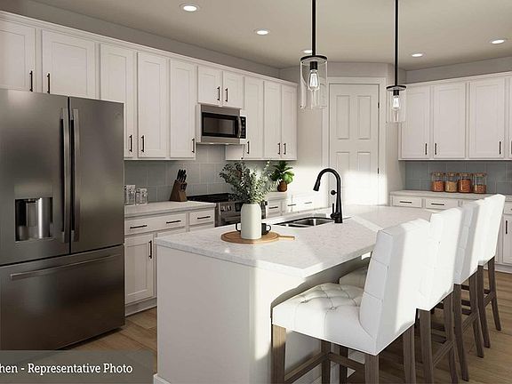 The Courtney - Kitchen