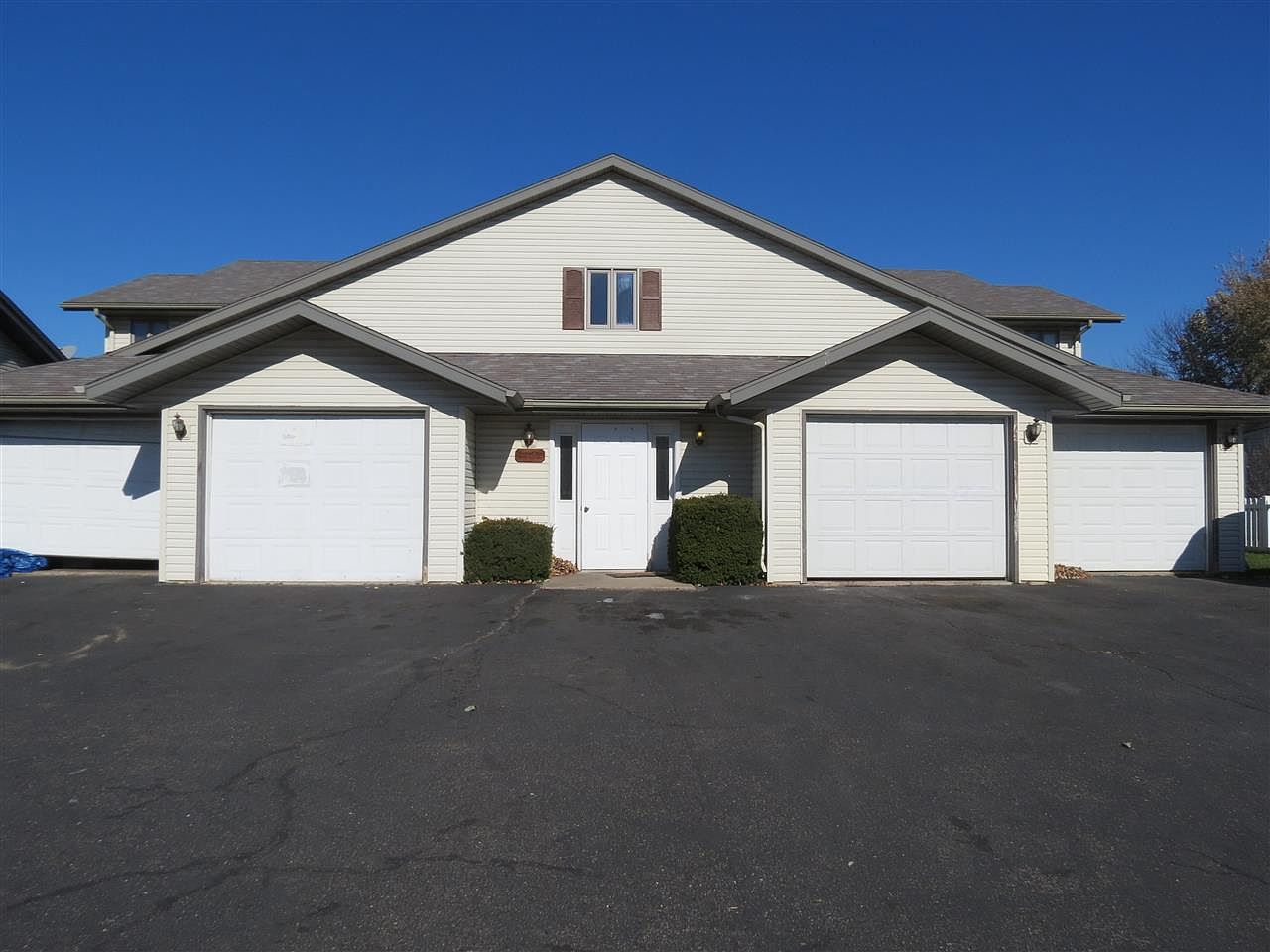 1127 11th Street, Baraboo, WI 53913 Zillow