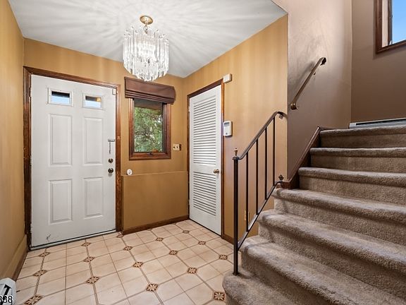 3rd image of 140 Allwood Rd #E