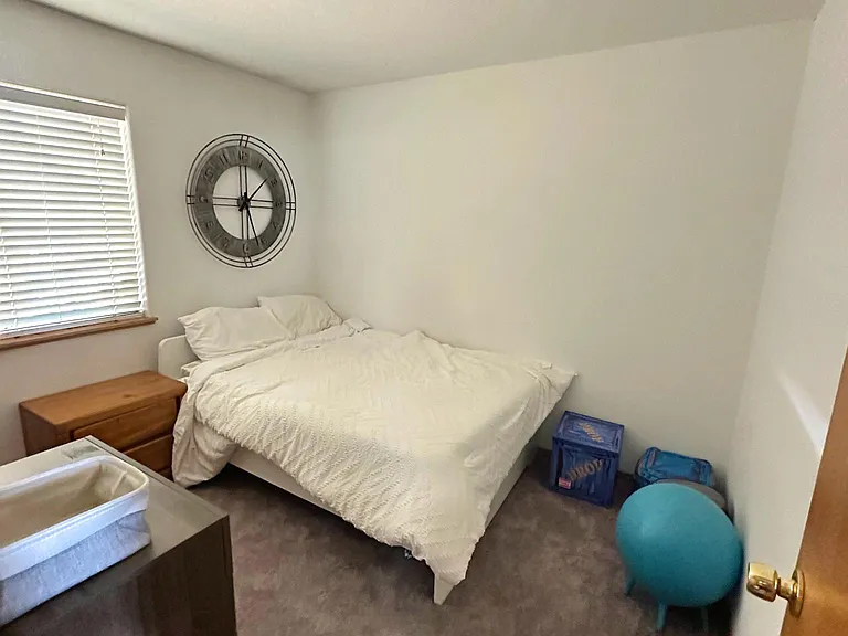 1034 NW Ivy Dr #A — Photo 7