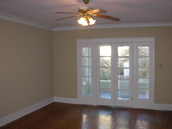 Pic 3: Sample Living Room