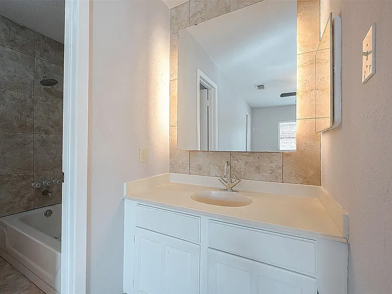 19510 Westhaven Dr — Photo 31