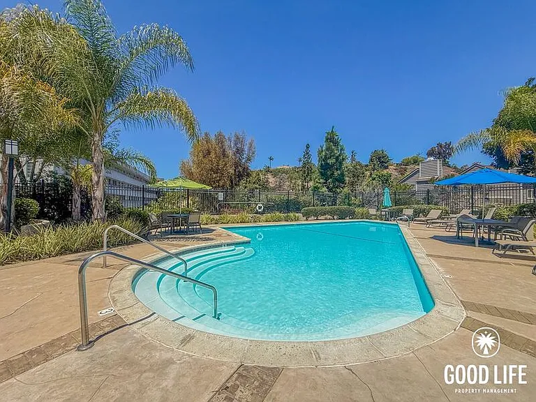 3731 Balboa Ter #B — Photo 16