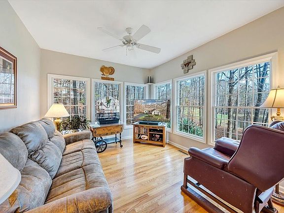 5th image of 34 Larboard Dr