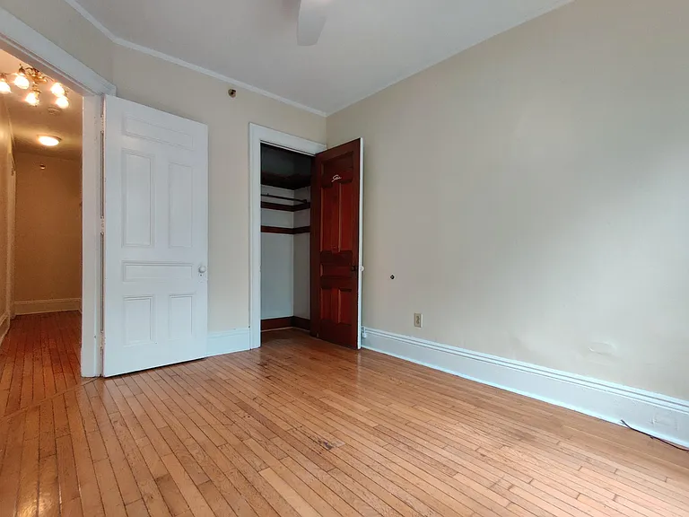 248 College St #5 — Photo 6