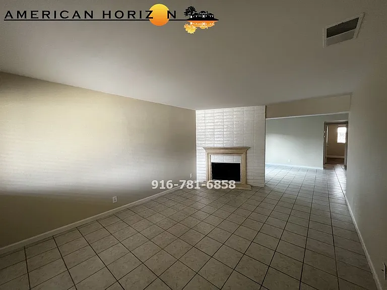 1735 Kent St #A — Photo 4